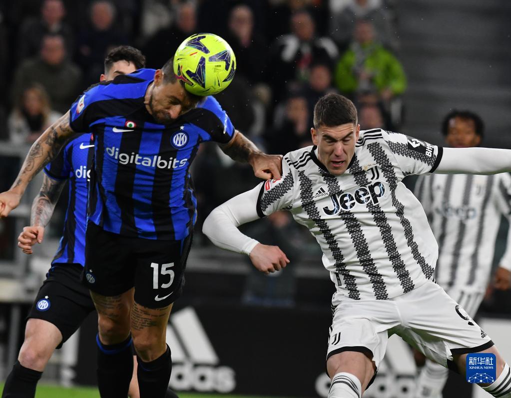 记者：申花队已于昨晚返回上海，迎来5天假期进行休整（申花队昨夜返沪，开启5天假期休整）