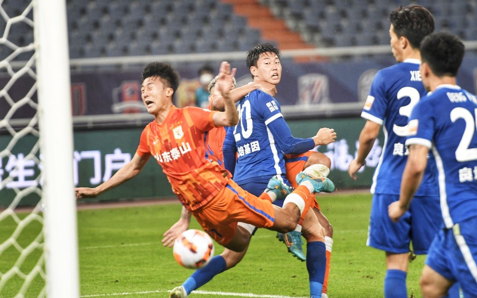 神锋，帕罗特11月2场世预赛打入5球帮助爱尔兰挺进附加赛（神锋帕罗特11月两场世预赛轰下5球，助爱尔兰闯入附加赛）