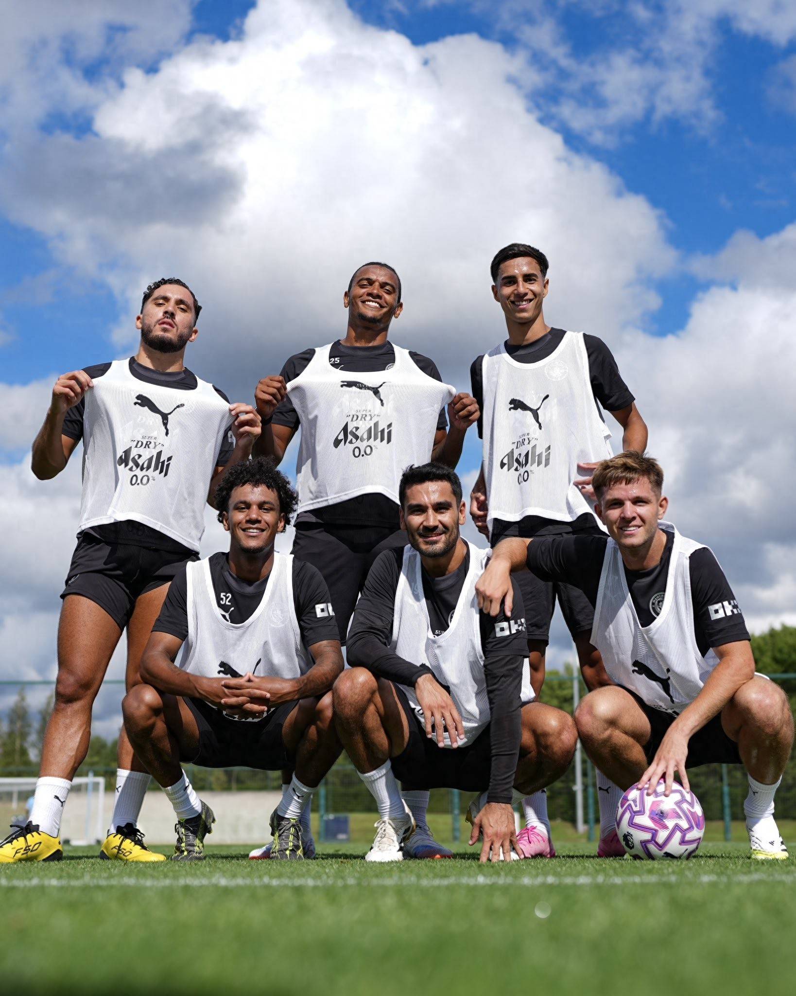 荷兰队官方：将在3月与挪威队、厄瓜多尔队进行友谊赛（荷兰队官宣：3月与挪威、厄瓜多尔进行热身赛）