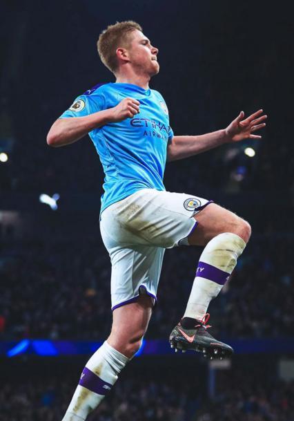 上海市体校队一路披荆斩棘 夺得全国U15青少年篮球联赛男子组冠军（上海市体校队鏖战突围，问鼎全国U15青少年篮球联赛男子组冠军）