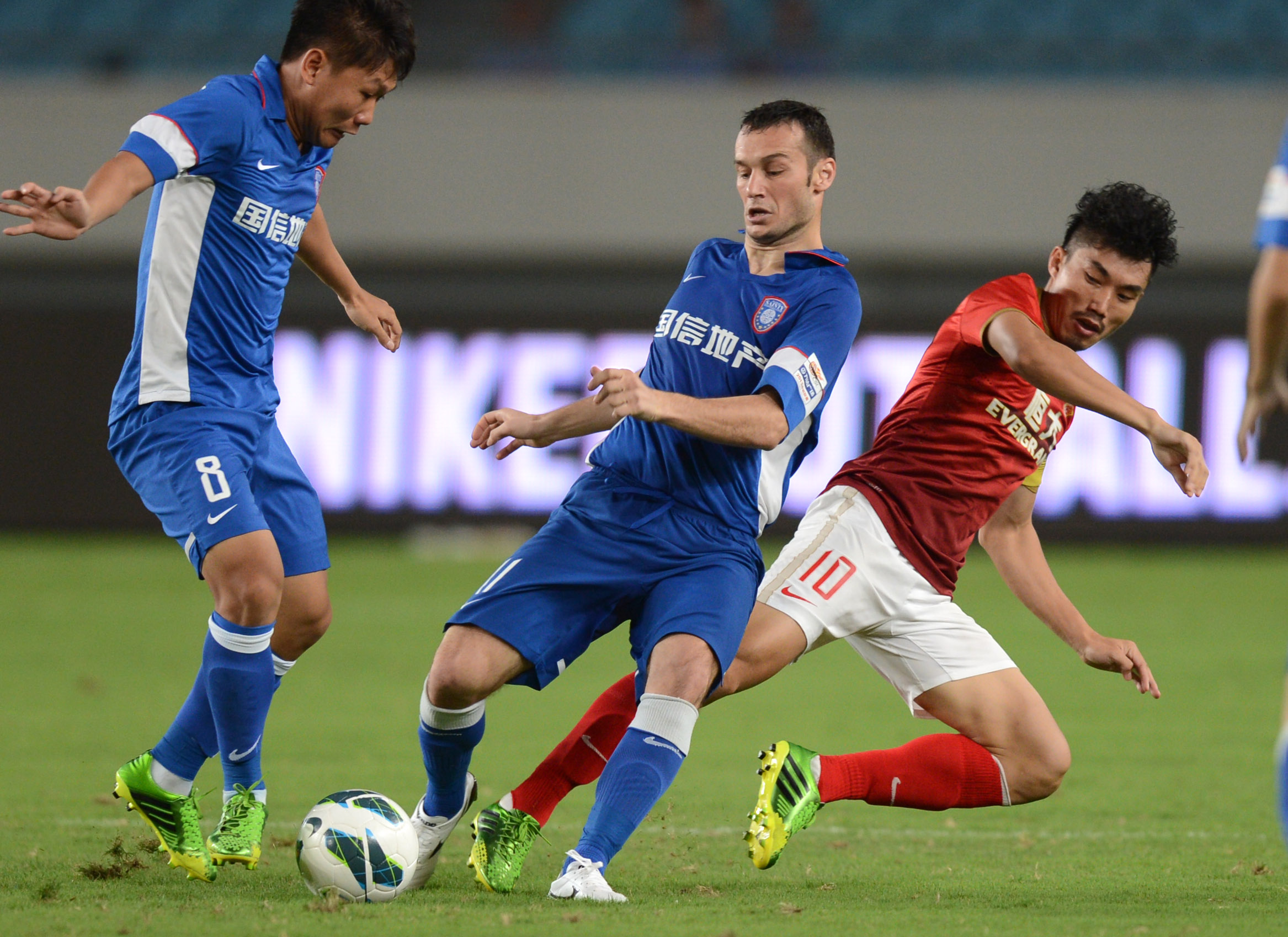 U17世青赛7场9球1助攻，外媒：奥地利新星莫泽吸引拜仁关注（U17世青赛7战9球1助，外媒称奥地利新星莫泽获拜仁青睐）