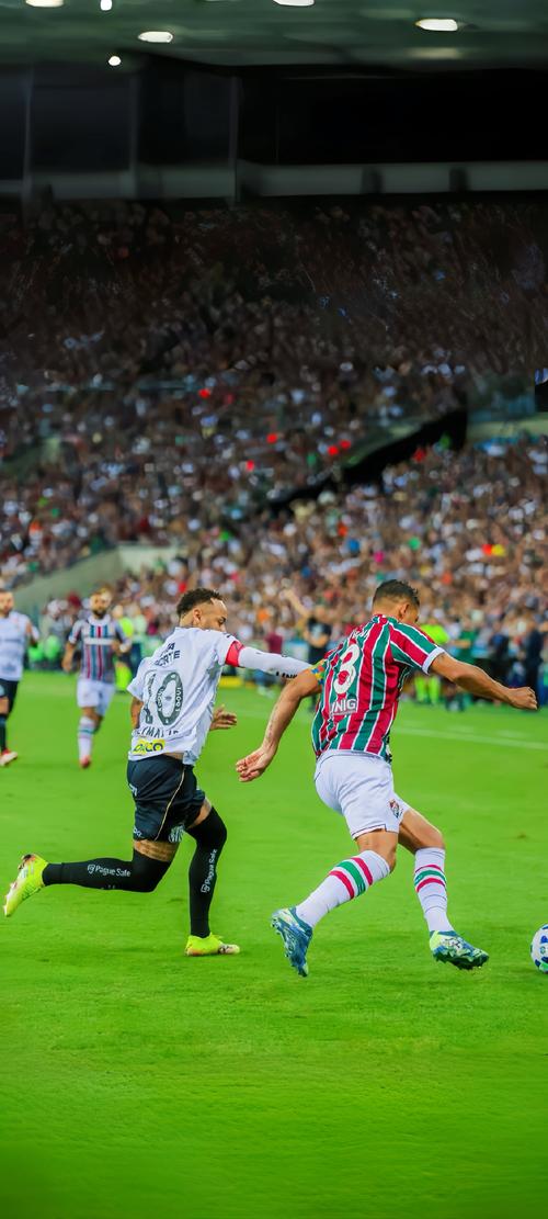 梅西抵达印度！被高喊梅西！有球迷表示为了看梅西愿意离婚！（梅西抵达印度，现场呼声震天：有球迷称为见他愿离婚）