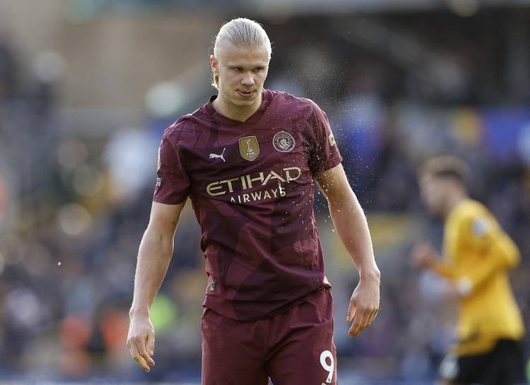 奥萨苏纳主帅：限制巴萨进攻不现实，即便如此仍需全力争胜（奥萨苏纳主帅：难以遏制巴萨进攻，但仍将全力争胜）