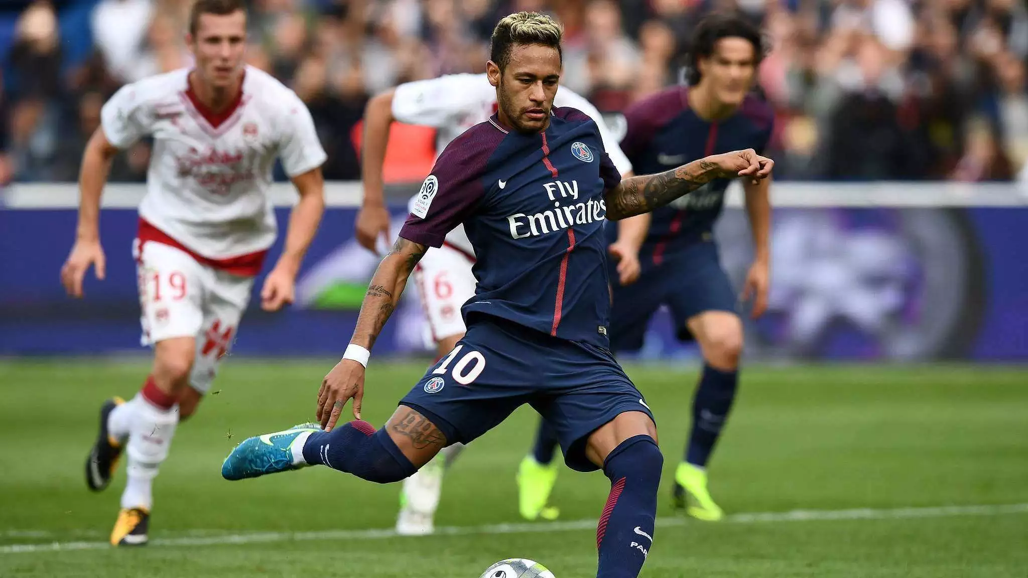 本菲卡2-0那不勒斯，里奥斯传射，巴雷罗破门（本菲卡2-0击败那不勒斯：里奥斯一传一射，巴雷罗建功）