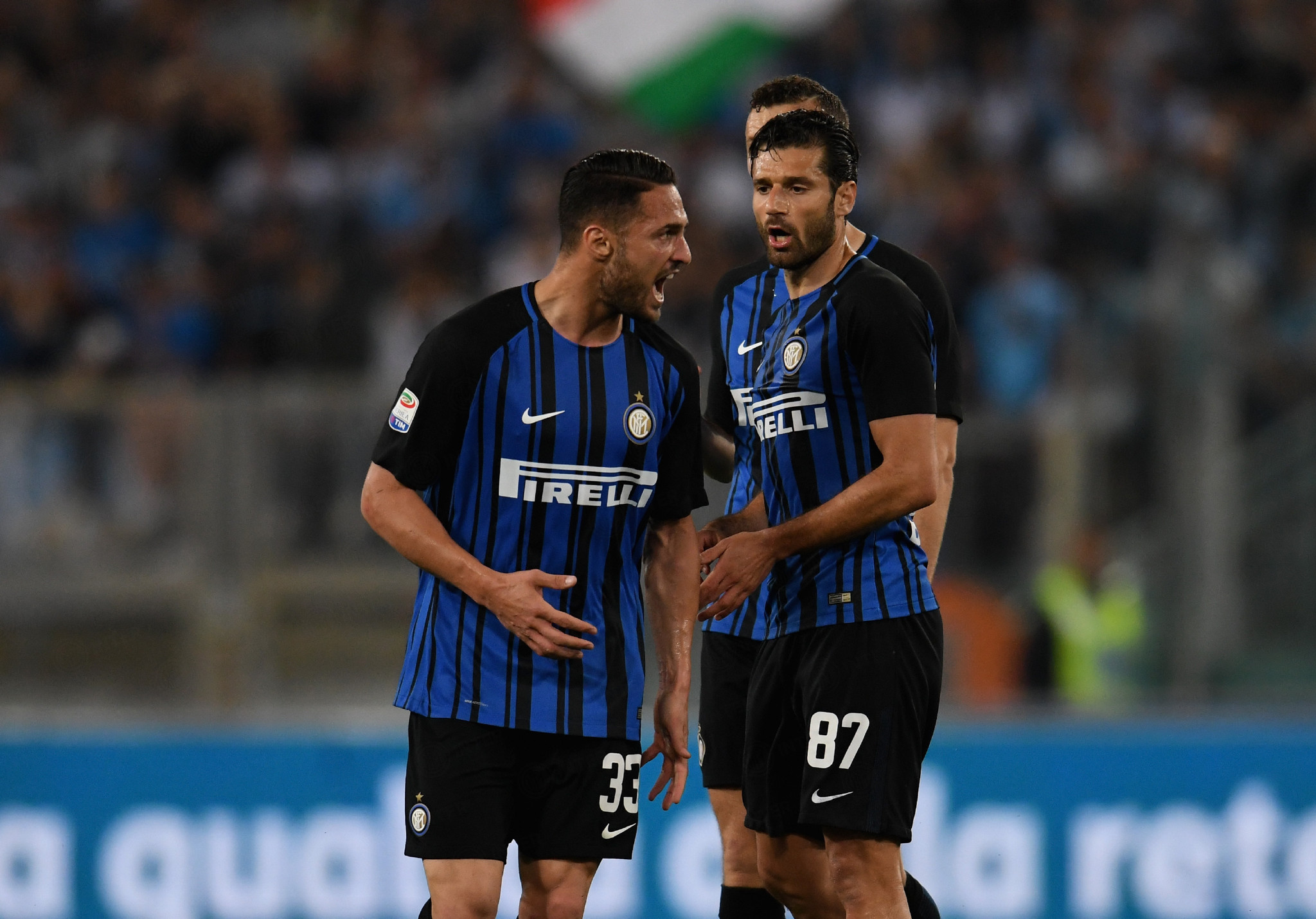 队报：皇马视维尼修斯为竞技层面和经济层面极为重要的资产（队报：皇马将维尼修斯视为竞技与经济双重关键资产）