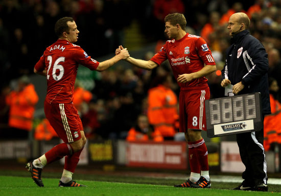 阿奇姆彭遭成都球迷种族歧视，队长王上源发文声援（阿奇姆彭遭遇成都球迷种族歧视，队长王上源发声力挺）