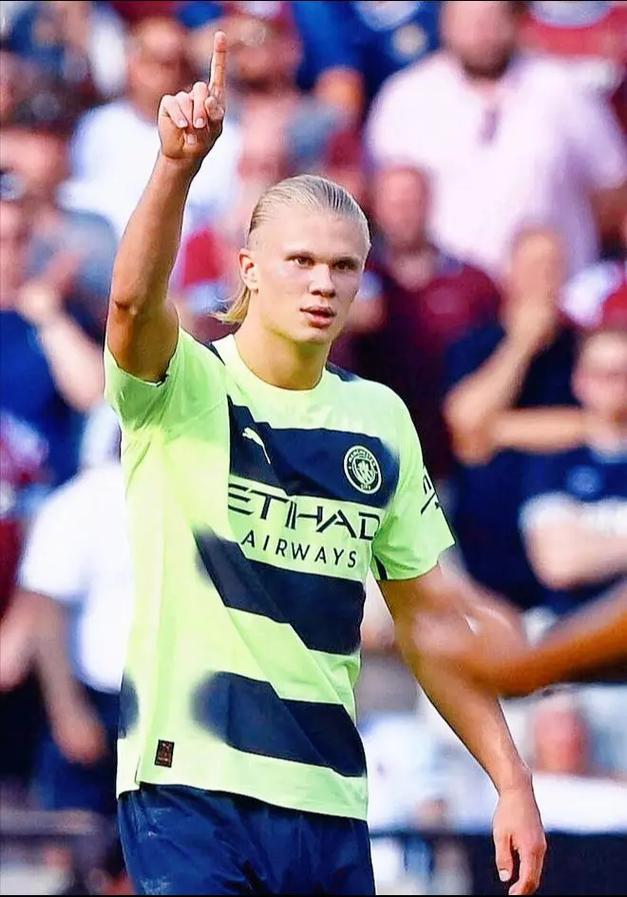 球迷态度： 2026年世界杯抽签结果出炉，你最期待哪组对决？（2026年世界杯抽签揭晓：你最期待哪场焦点之战？）