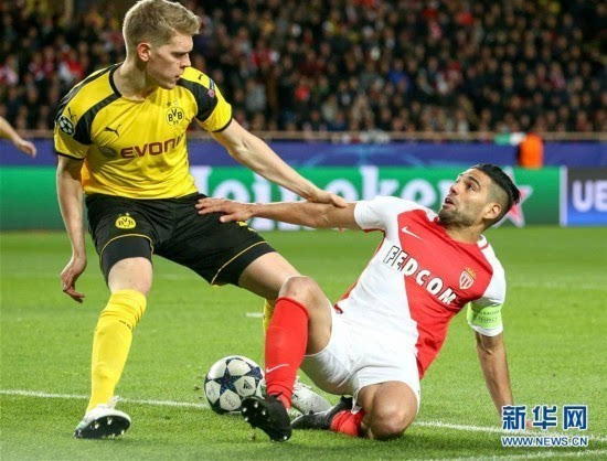 绿帽哥：皇马对阿诺德的表现极为不满，32万欧周薪却频受伤（绿帽哥：皇马对阿诺德表现颇感失望，拿着32万欧周薪仍伤病缠身）